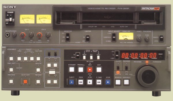 Betacam PALsite: PVW-2800 Features