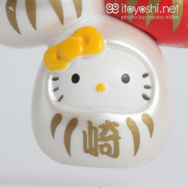 激レア】ご当地キティマスコット ふるさと紀行だるまキティ こけし