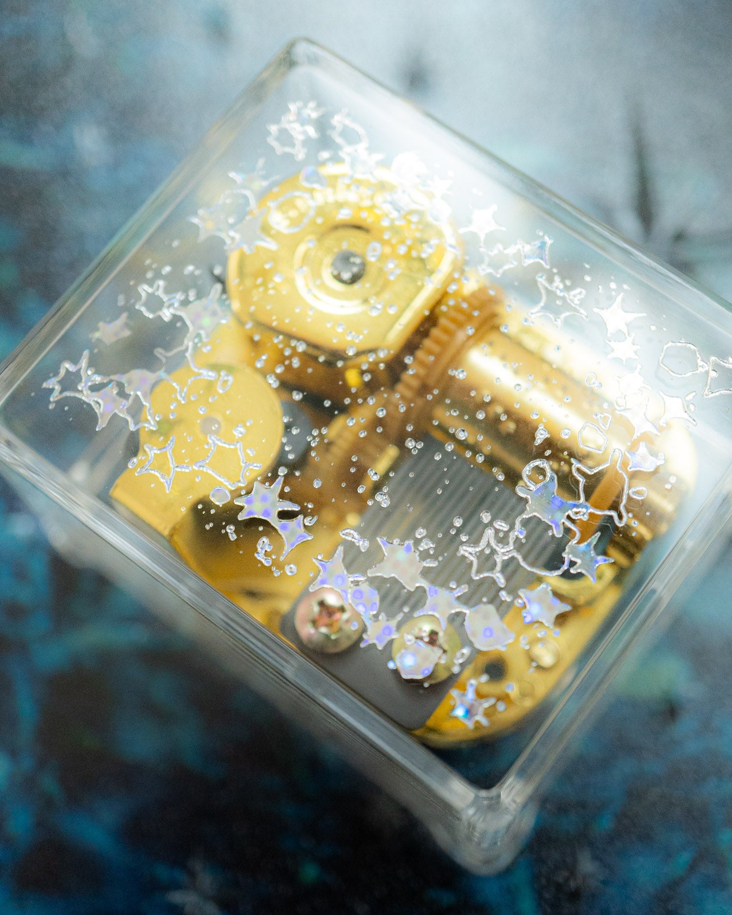 青葉市子「アンディーヴと眠って」オルゴール・「銀河の宝箱」発売の