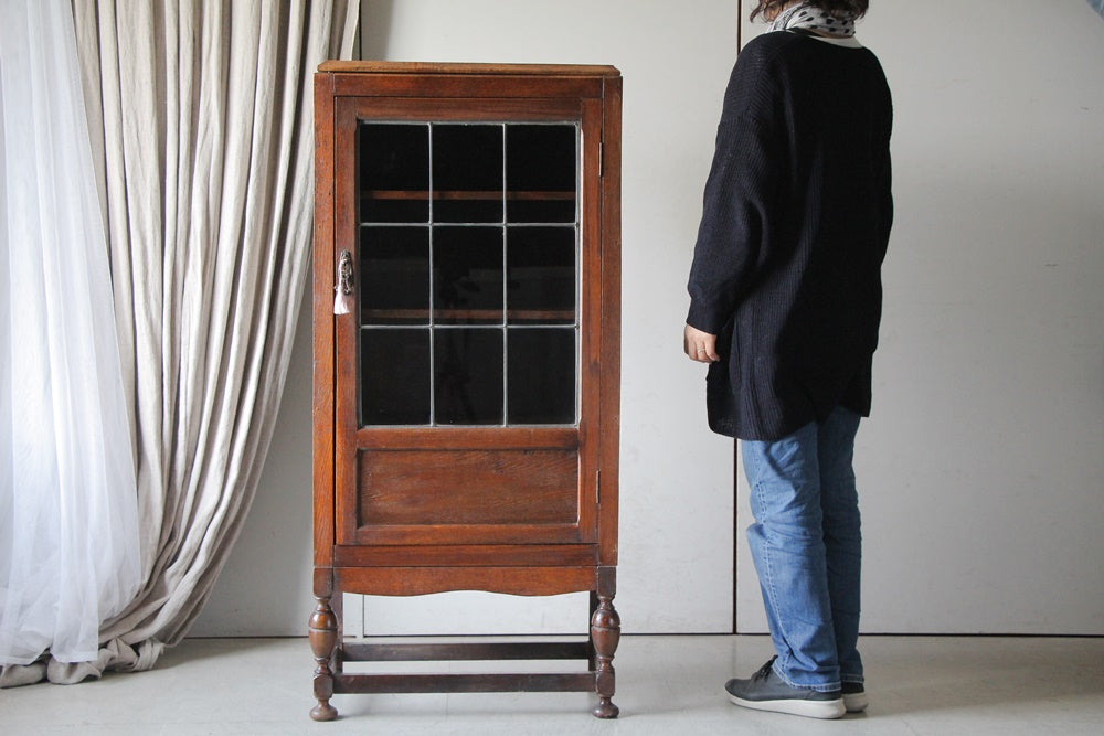 小ぶりなサイズがオススメ！1930年代オーク材ブックケース（高さ130cm