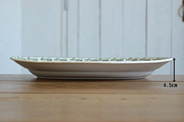 とりわけ料理に活躍してくれるムーランデルー窯オーバル皿 フランス