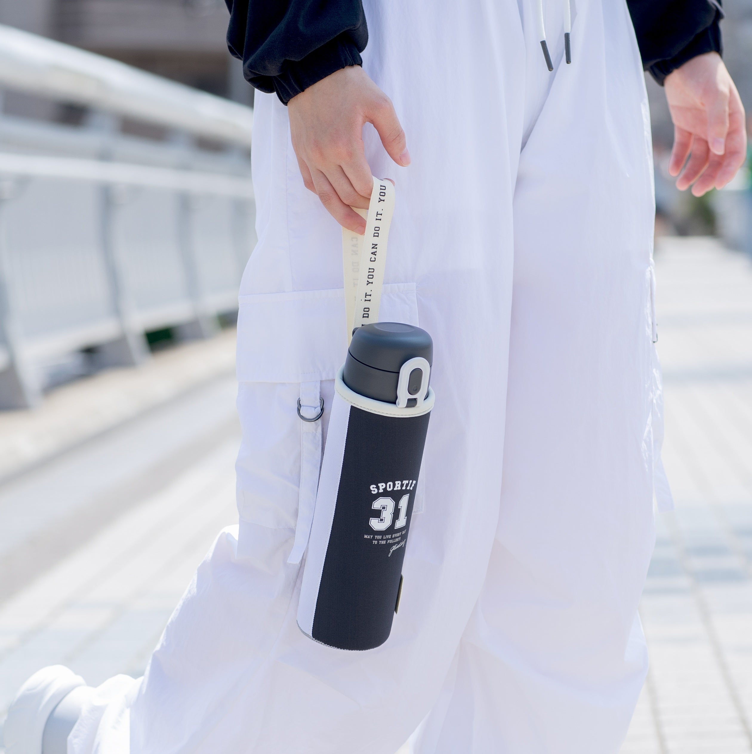 ワンタッチマグタイプ 0.5L (AEH-F50) – ピーコック魔法瓶公式