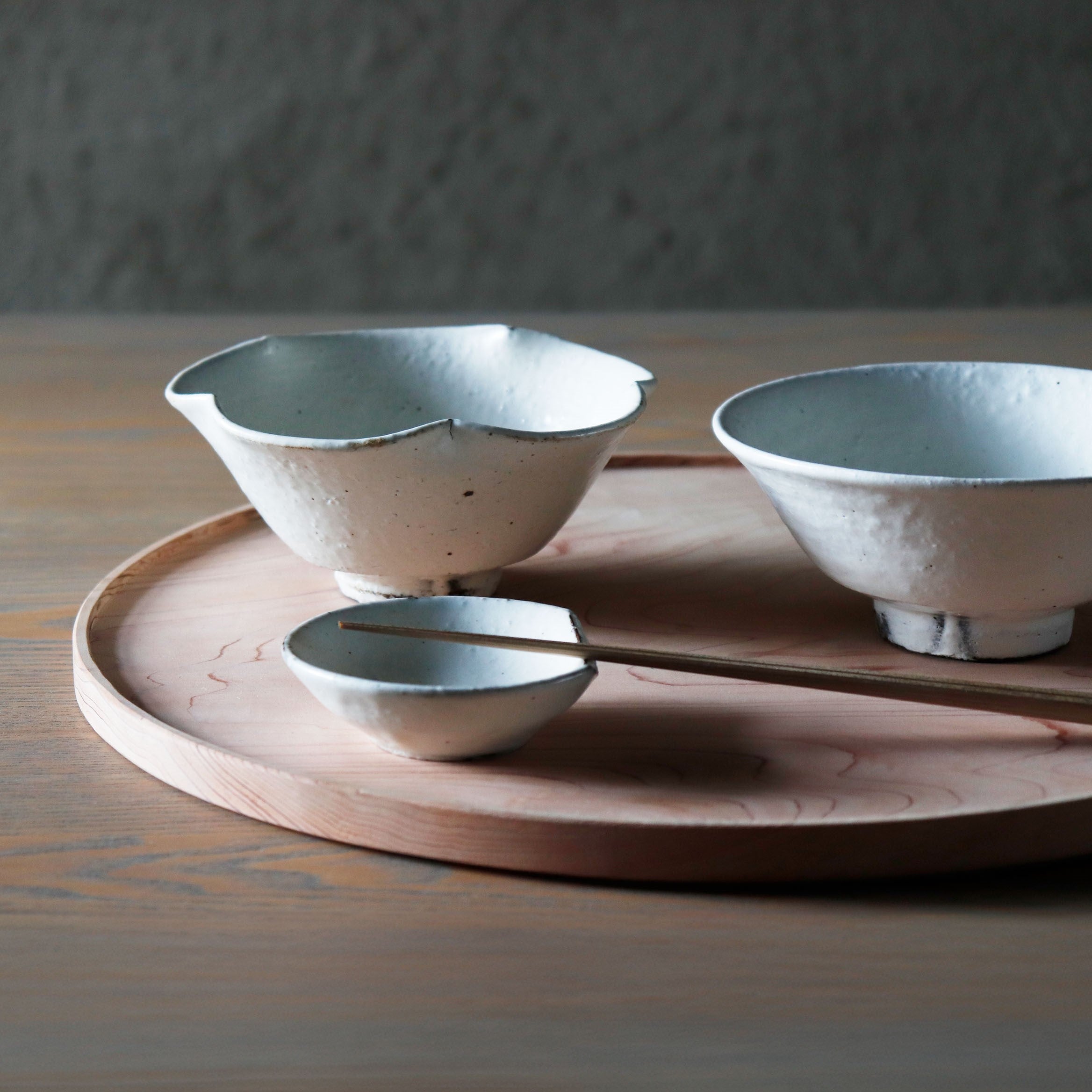 ドラ公式アカウント 中国 青花四君子草花文 長角皿 C R3355 ドラ公式