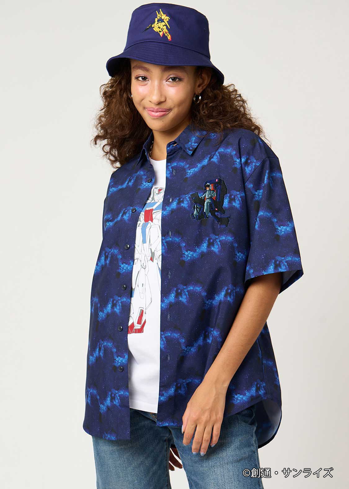 銀河の中で｜ルーズフィット半袖シャツ｜ユニセックス｜グラニフ