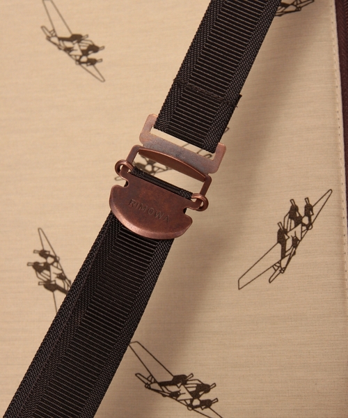 リモワ クラシックフライト TSAロックベルト付属