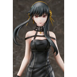 SPY×FAMILY」ヨル・フォージャーがフィギュア化！フォージャー一家が