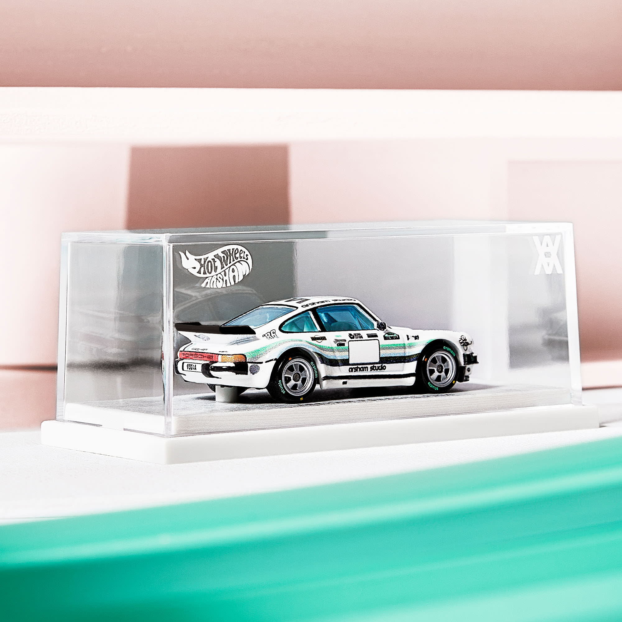 Hot Wheels Porsche 930、Rodger Dodger セット 【公式通販】