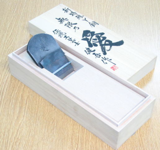 碓氷健吾作、無限乃愛鉋