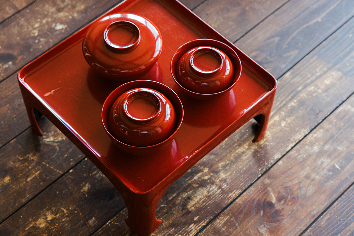 販売 100年前の輪島塗り会席膳 4セット 100年前の輪島塗り会席膳 4