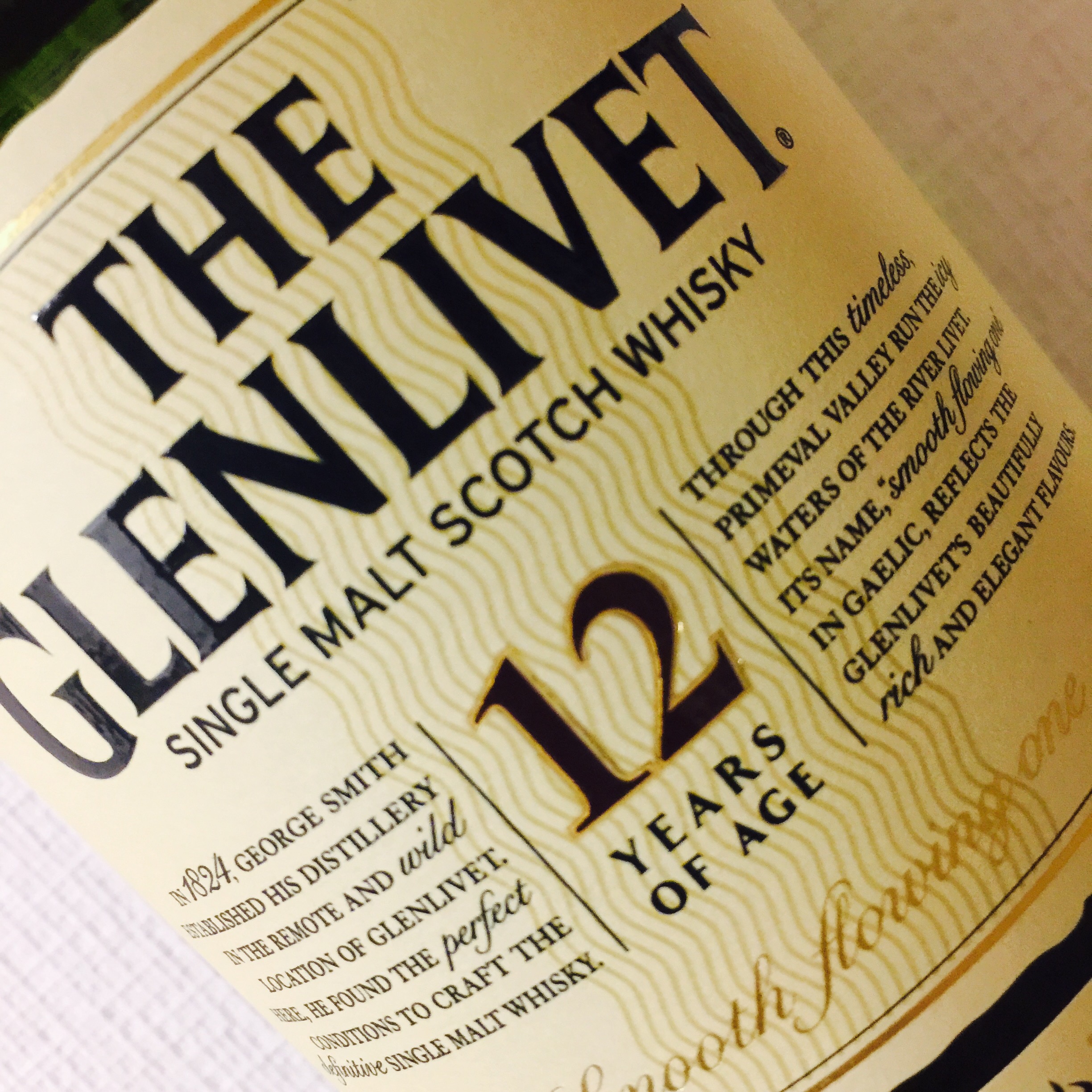 ザ・グレンリベット 12年 40% オフィシャルボトル | DRINKERS LOUNGE