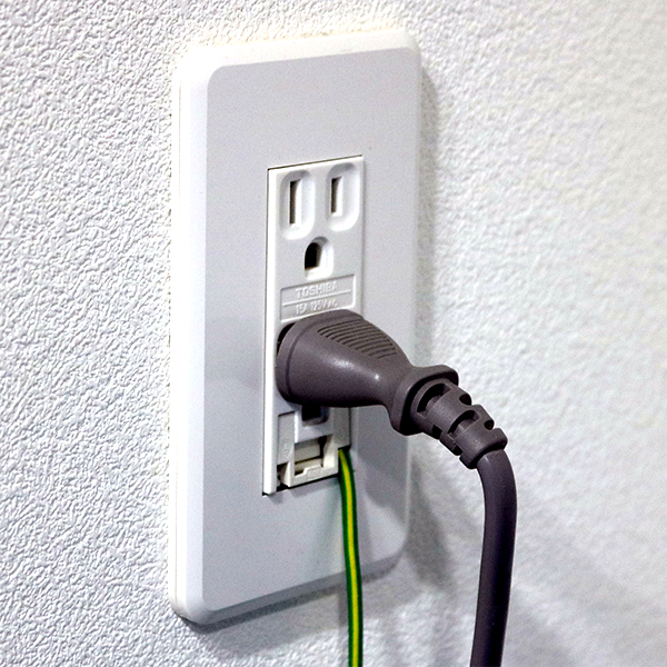 電磁波対策製品〕プラグインアース® | ecore produced by REGINA