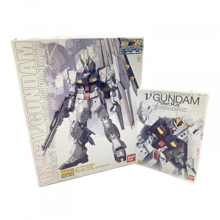 MG 1/100 νガンダム Ver.Ka [メカニカルクリア] MG 1⁄100 サザビー 、ν