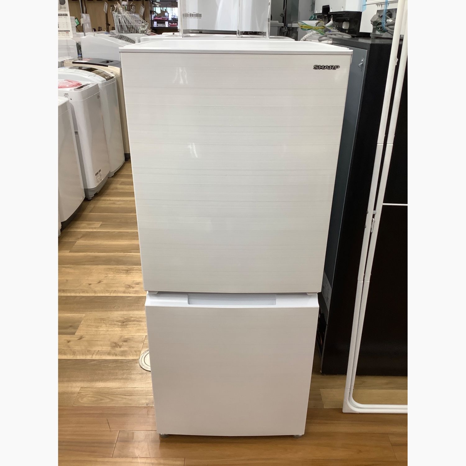 2021年製☆SHARP SJ-D15G（152L）☆ホワイト☆使用期間約3か月☆取説