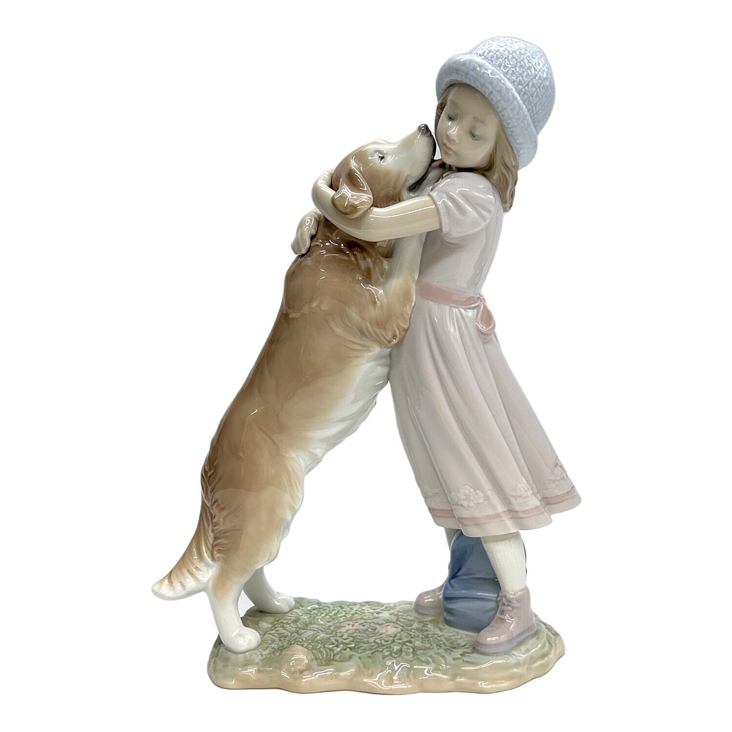 レガストック川崎本店リヤドロ(Lladro) フィギュリン 花だんの中で