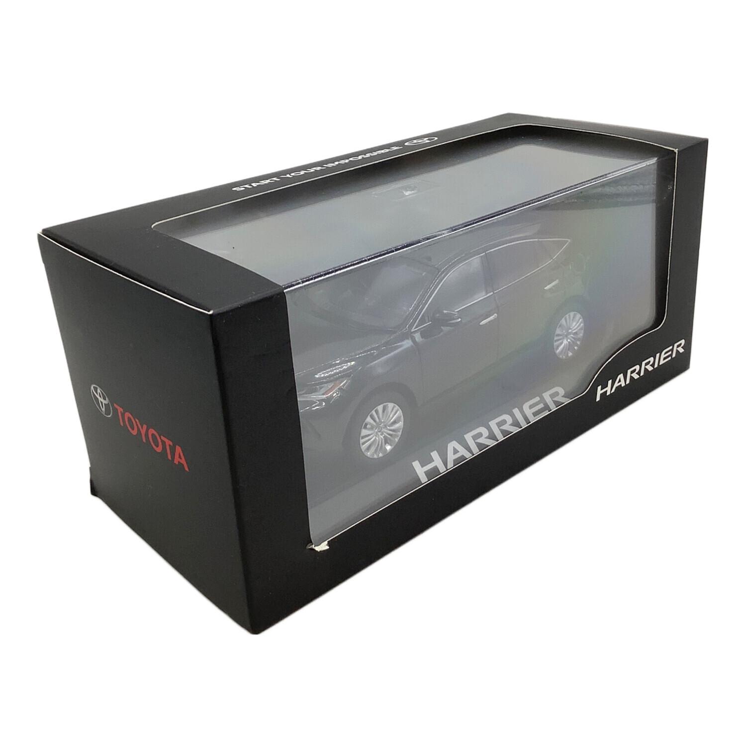 未開封】ハリアー ミニカー 1/30 スケール ダイキャスト製 トヨタ