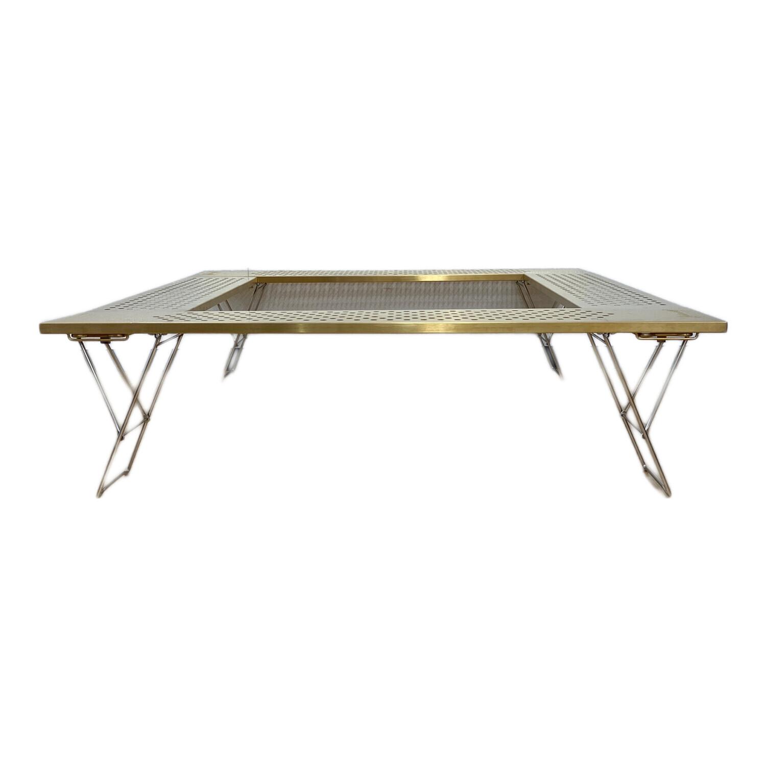 新品未開封 コールマン ファイアープレイステーブル ゴールド Coleman