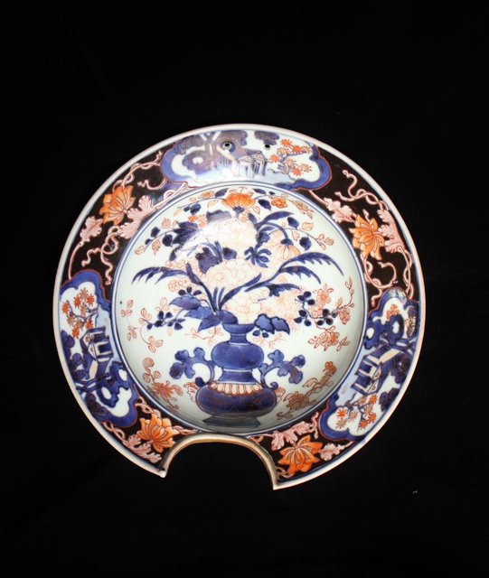 古伊万里染錦花籠文髭皿 P075｜骨董店 のびる 古美術 骨董 和風建具 蔵