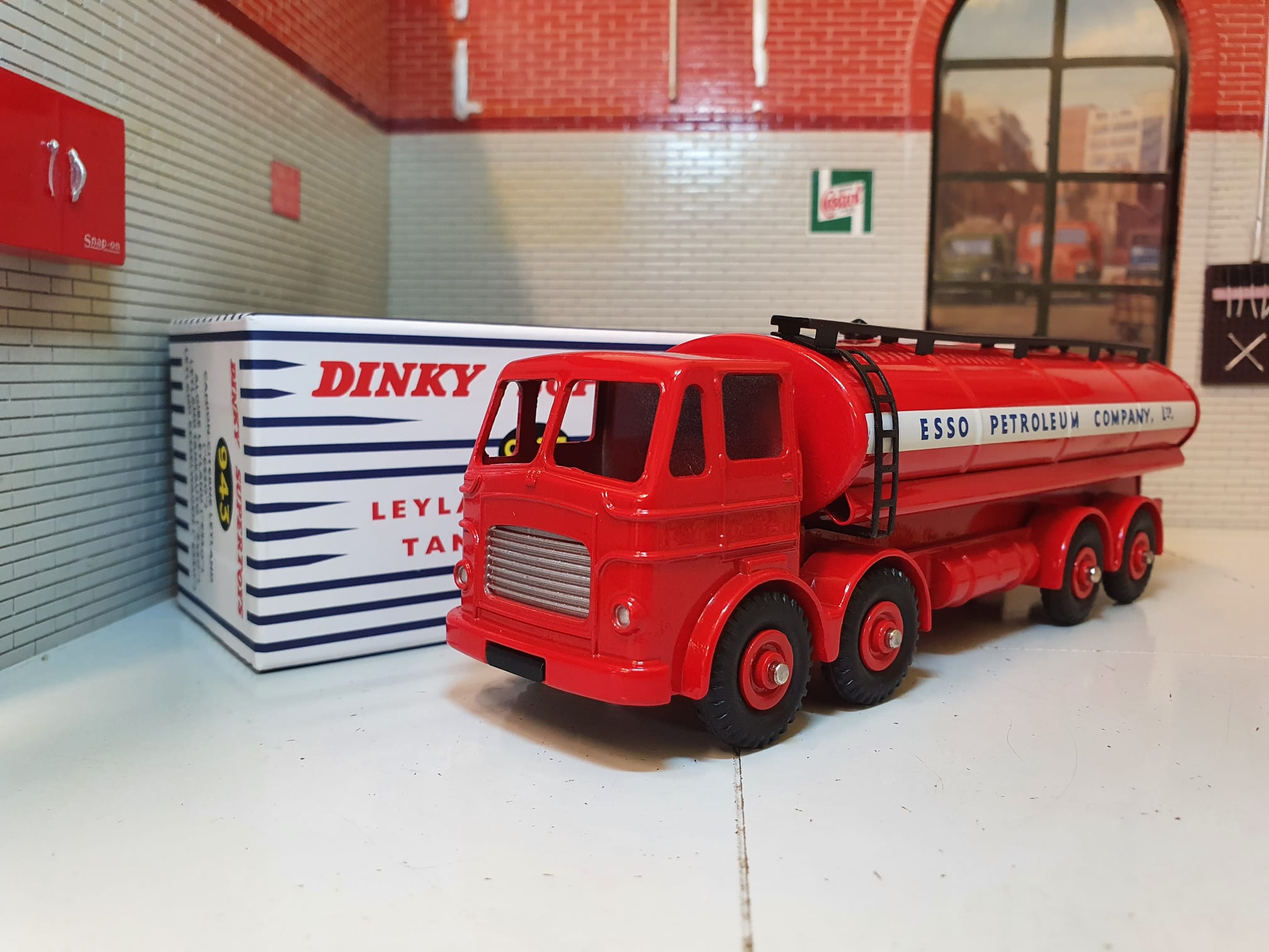Dinky Supertoys】943 Essoタンクローリーボックス付 【公式通販】
