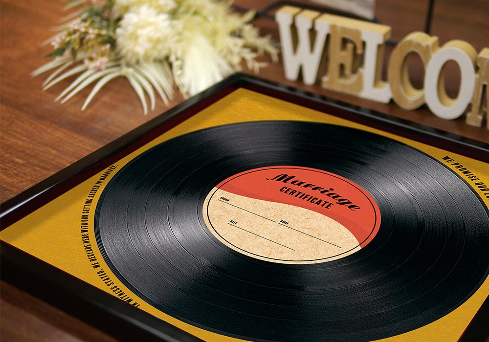 新商品情報】大人気レコード結婚証明書が商品化！発売スタート - 広島