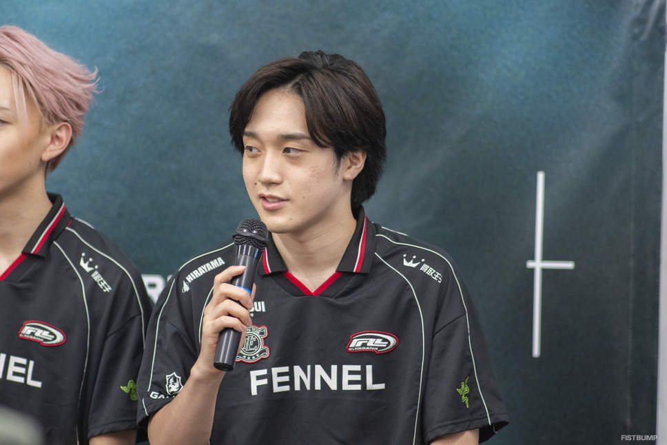 な*様 FENNEL GON VALORANT トレカ VCJ プレイヤーカード FENNEL GON