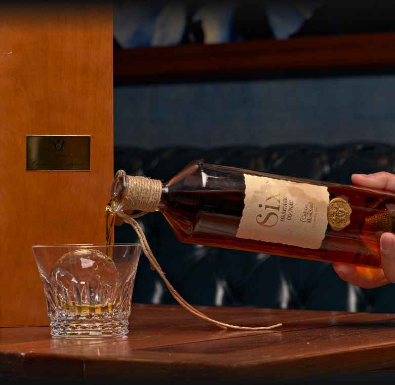 コニャックSix E壁 ビスキー ダブーシュ コニャック 希少 ブランデー