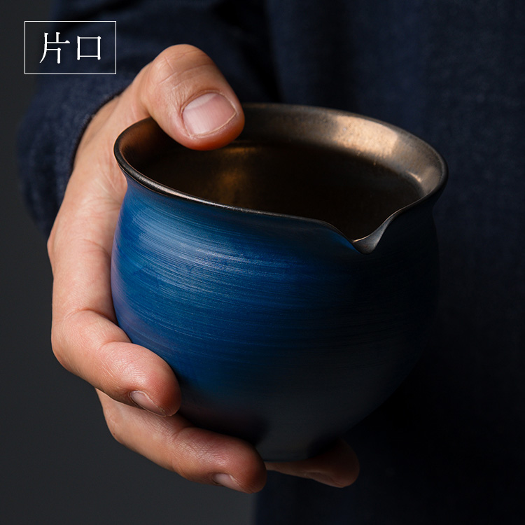 いい仕事していますよ、藍色で有名な陶芸家さんのぐい呑み いい仕事し