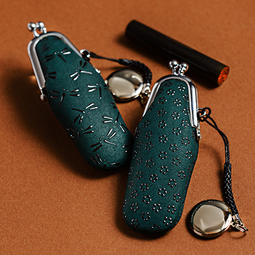 JIZAING×INDEN】甲州印伝 印鑑ケース／藤巻別注グリーン革 | 藤巻百貨店