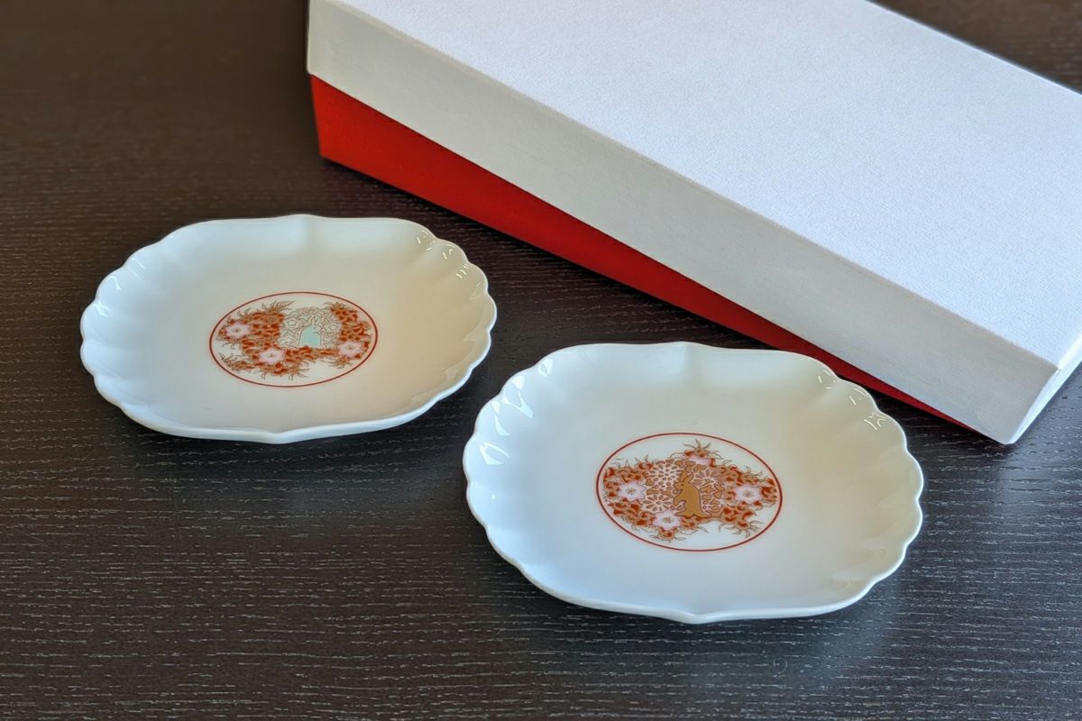 鍋島花兎 | 有田焼 深川製磁｜公式オンラインストア