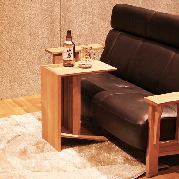 木製穴あきデザインテーブル 約69cmサントリー ウィスキー樽 木製穴