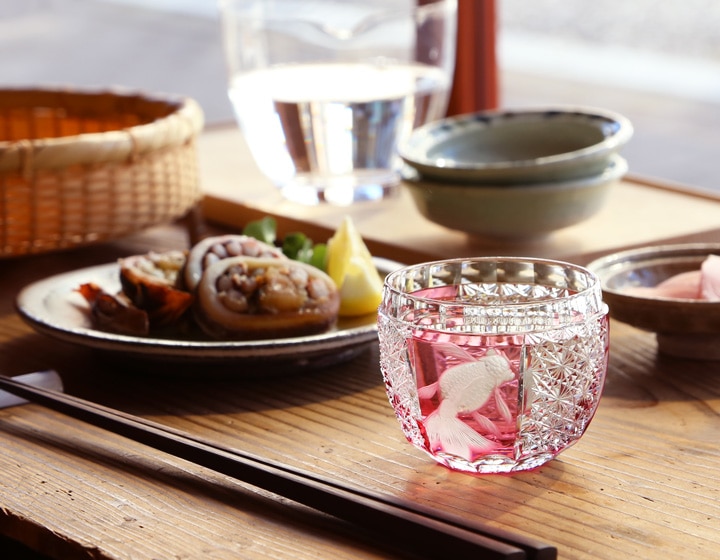 堀口硝子 金魚の酒杯 金赤 グラヴィール 江戸切子 | メーカー別,は行