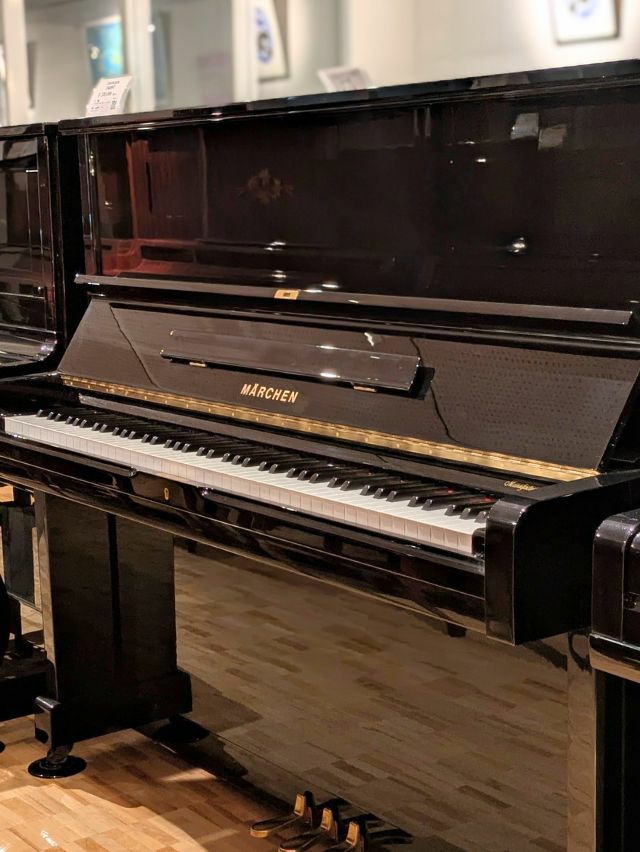 MÄRCHEN グランドピアノ ダークブラウン MÄRCHEN グランドピアノ