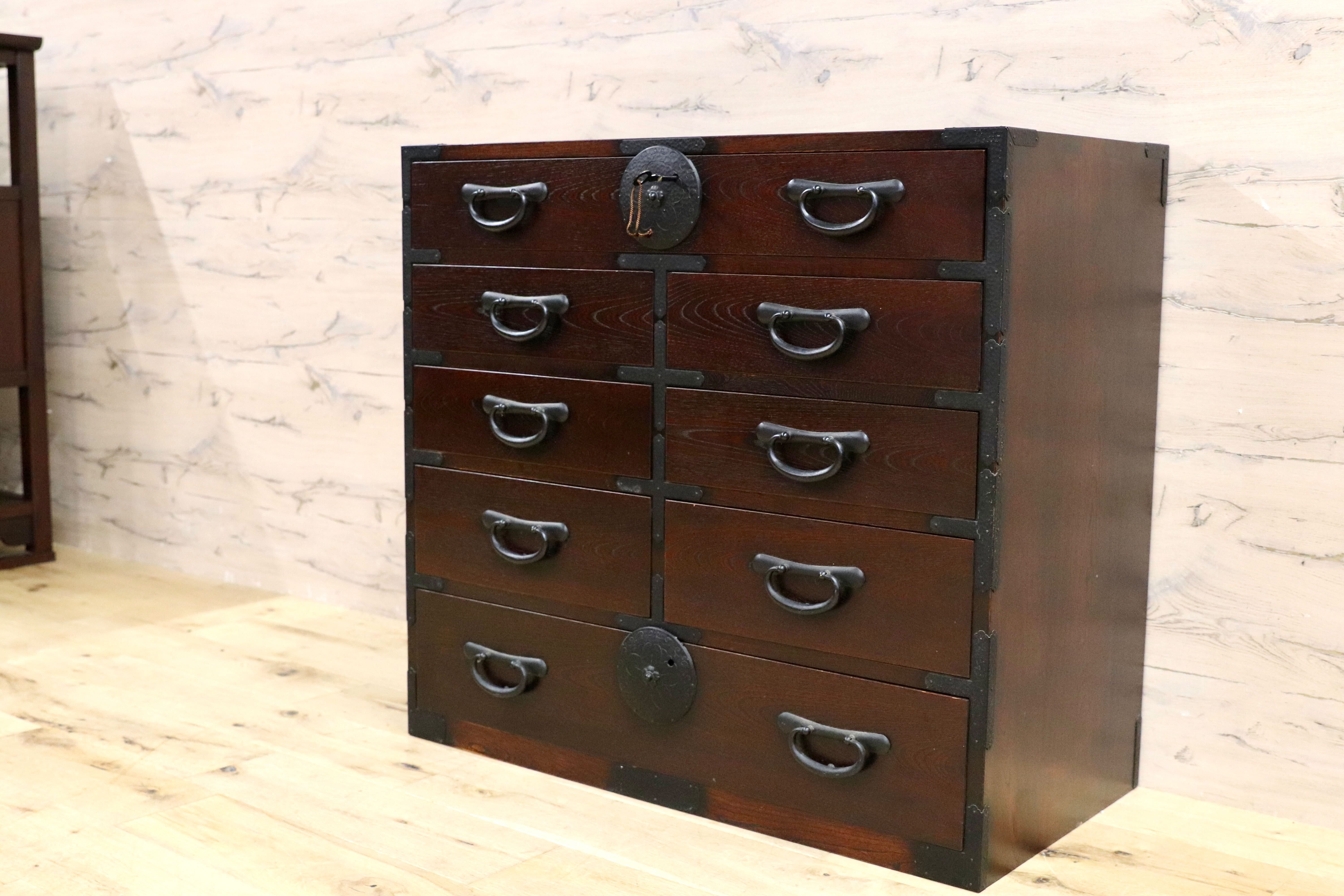 Sale 和製アンティーク 重厚感ある鉄器 チェストキャビネット 民芸