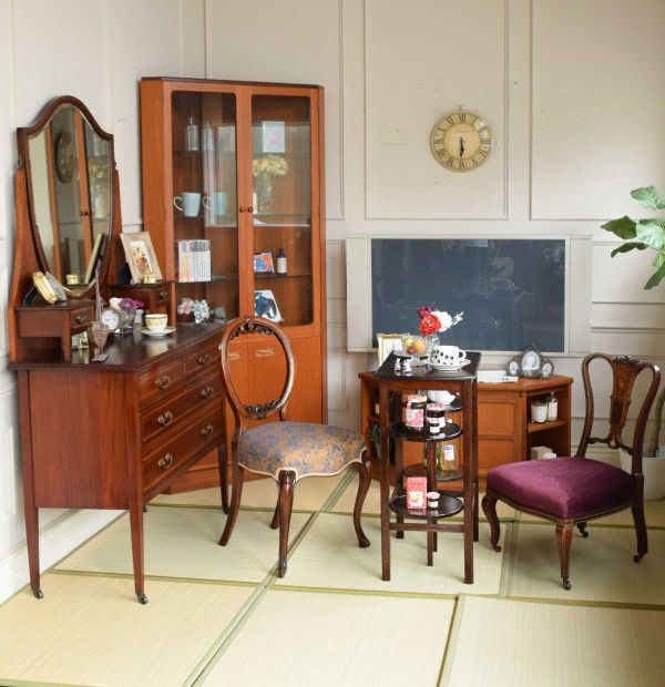 高級家具メーカー 鏡台① アンティーク 高級家具メーカー 鏡台①
