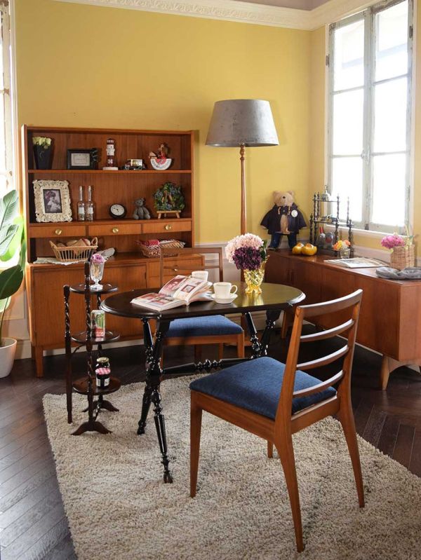 北欧スタイルのおしゃれなヴィンテージキャビネット 、チーク材の