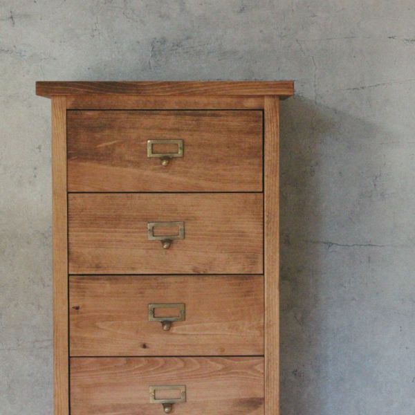 古く味のある木製の引き出し5杯 チェスト 古く味のある木製の