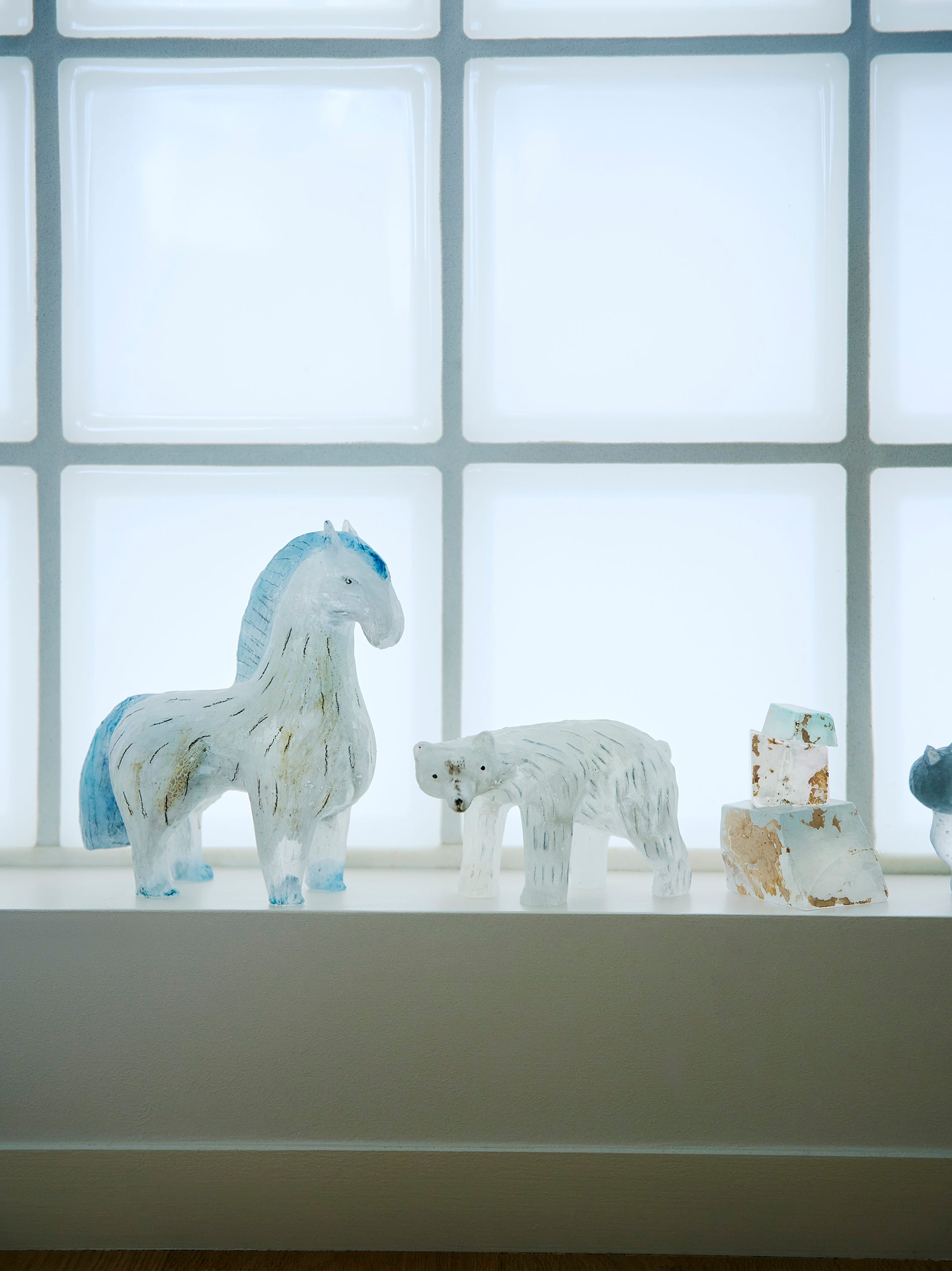 安達知江 ガラスオブジェ 手 安達知江のガラス作品がエル・デコ ショップ