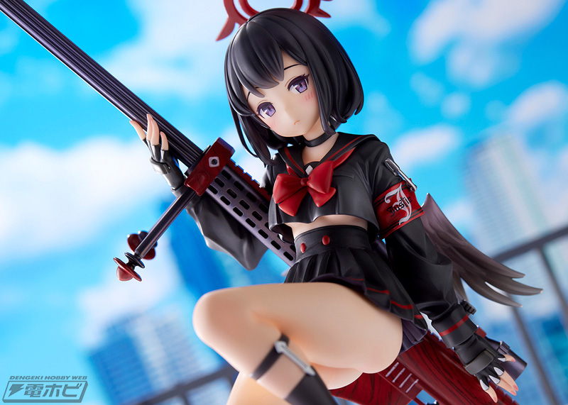 愛銃「正義の顕現」を構えたポージング！『ブルーアーカイブ』静山