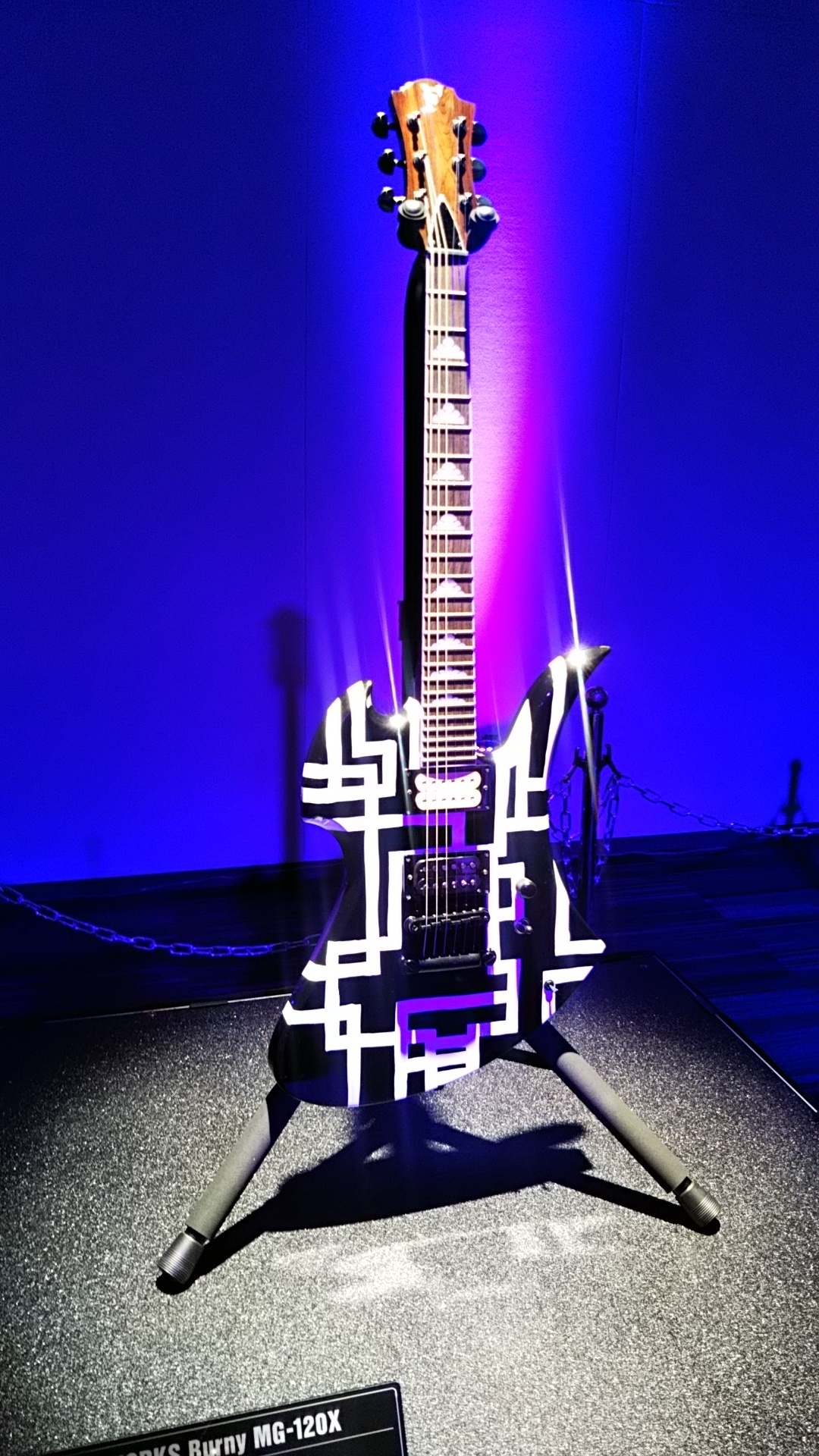 良・美品】Gラインペイント・hide/布袋モデル。モッキンバードエレキ