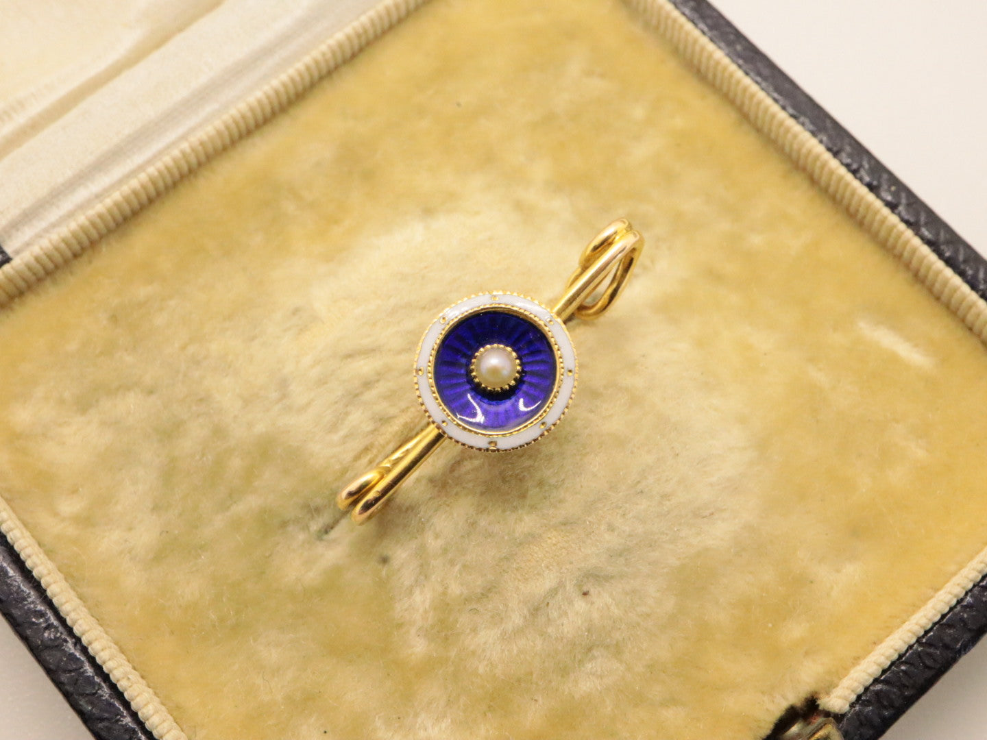 イギリスアンティーク シードパール＋ギロッシュエナメル＋15ct