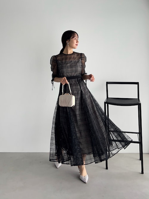 セール】【LEJA】チェック刺繍スパンコールチュール素材袖リボン