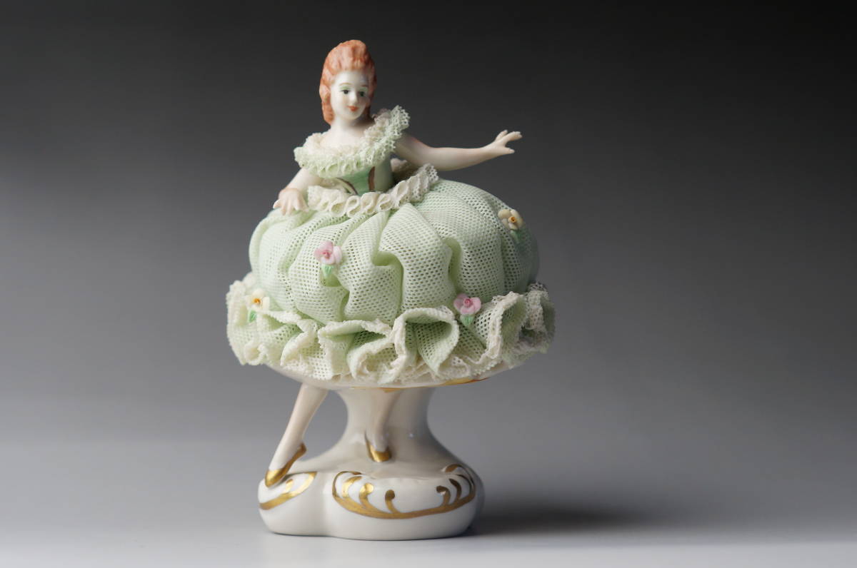 T466. アンティーク【Irish Dresden】アイリッシュドレスデン Celtic