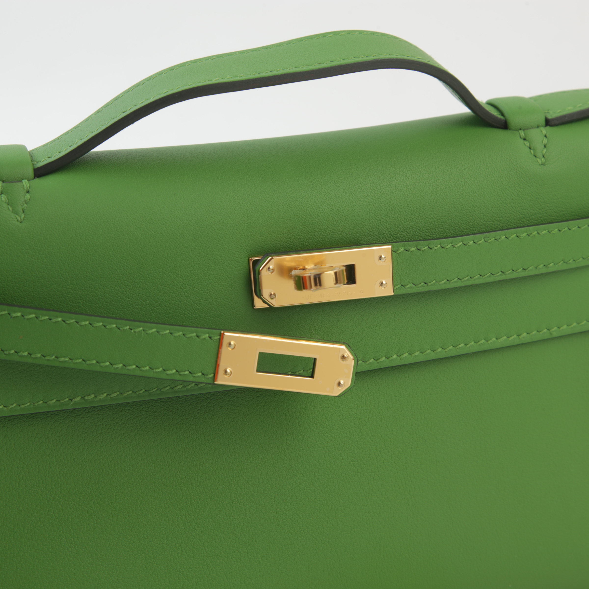Brand New ( Rank N ) HERMÈS Kelly Pochette Vert Yucca (A8) Swift