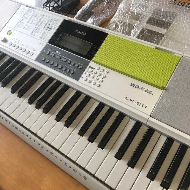 CASIO LK-511 61鍵盤 電子キーボード 光ナビ