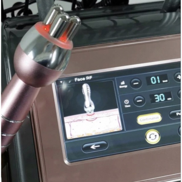 キャビテーション・バキューム・RF 複合マシン