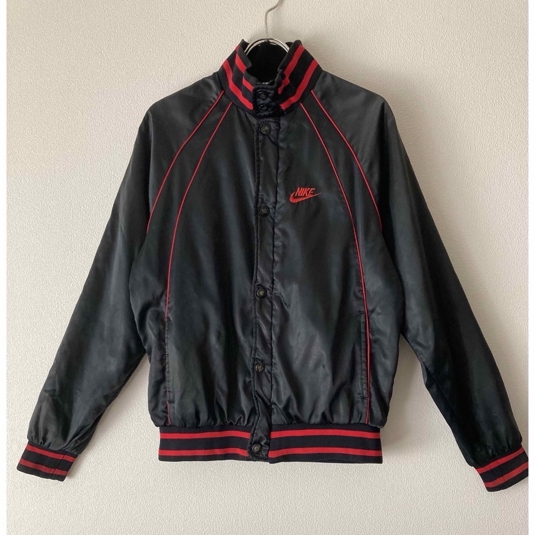 激レアエアジョーダン 1 ナイロンサテンジャケット
