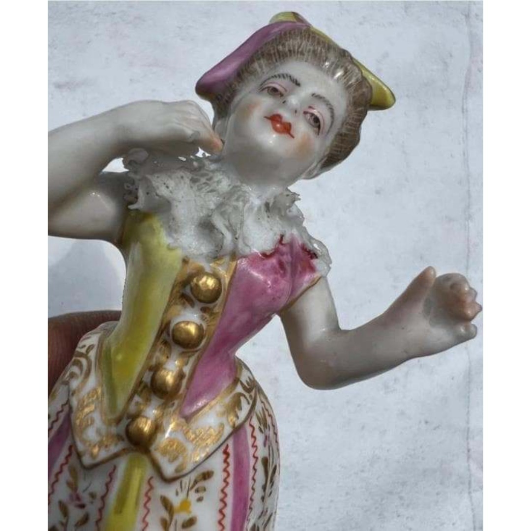 3872 【可愛い置き物】マイセン Meissen 手描きのコロンバイン像 2026