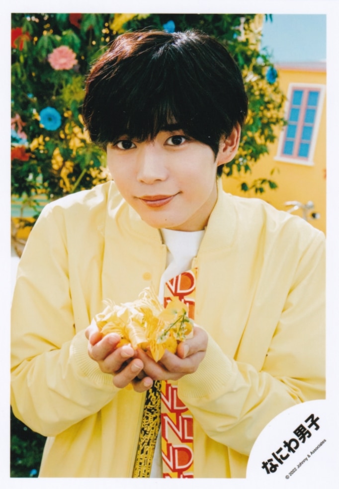 長尾謙杜 公式写真 なにわ男子 集合 公式写真 66 なにわ男子 長尾謙杜