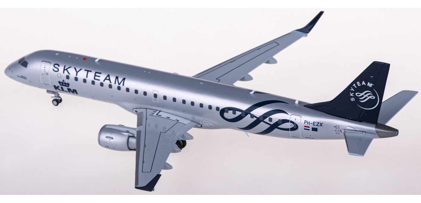 JC Wings 1/400 JAL J-Air Embraer 170-100STD JA220J