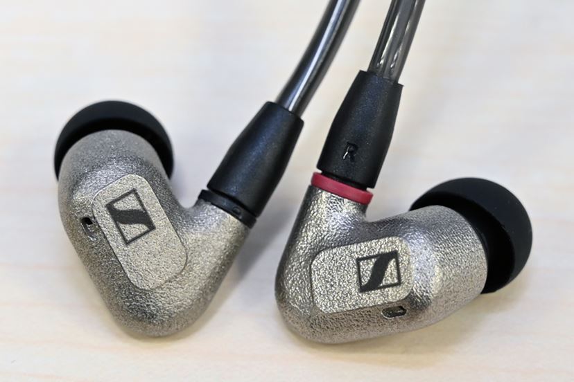 ゼンハイザーの最新リスニング向けイヤホン「IE 600」はボーカルを近く