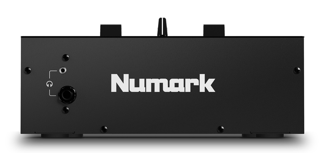 Numark Scratch | 多彩なソフトウェアをバンドルしたSerato DJ Pro